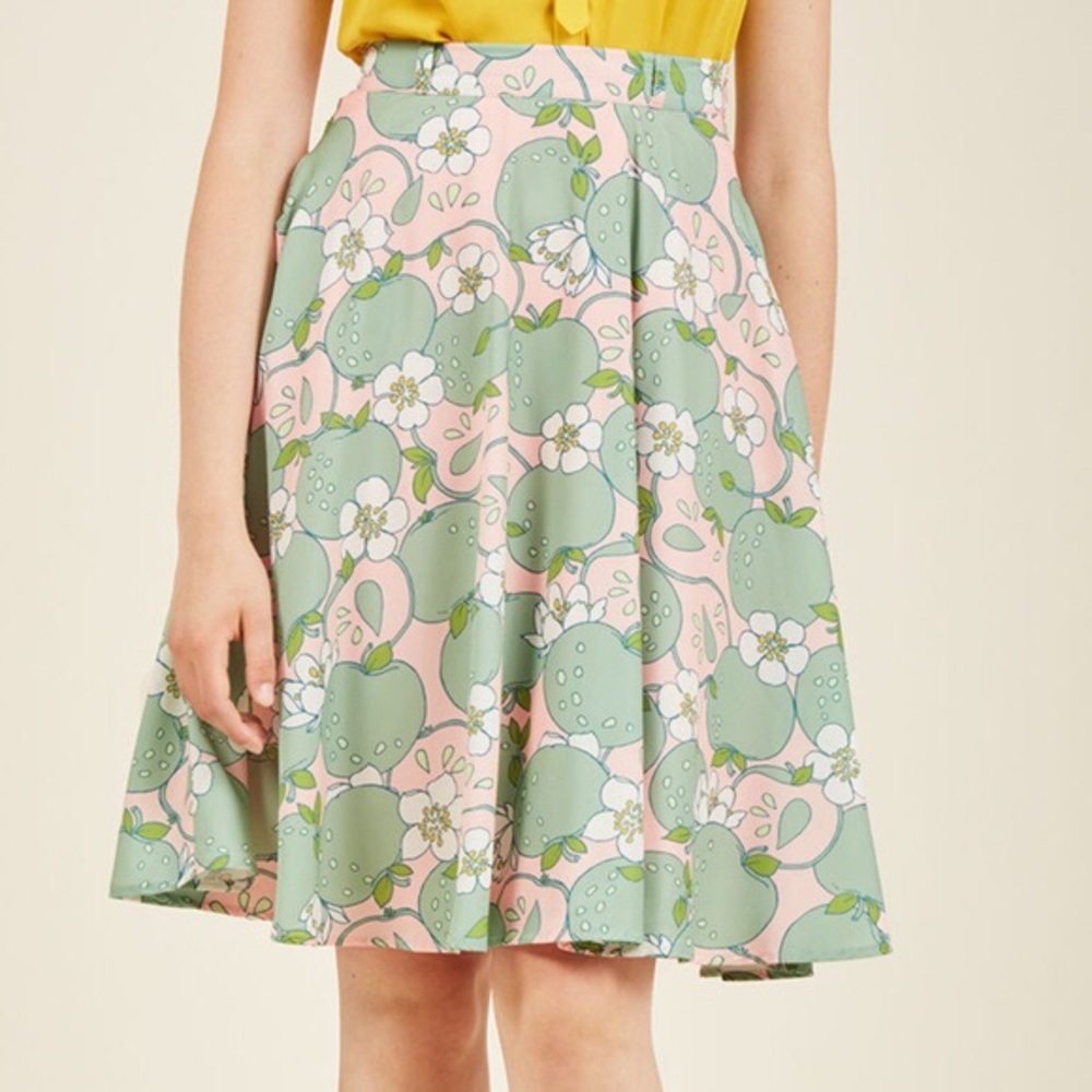 ModCloth pink skirt with green apples size large